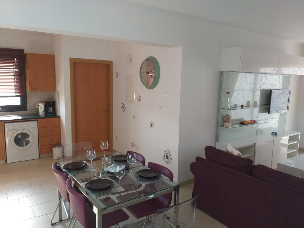 Horizon Luxury Apartment 4 라르나카 외부 사진